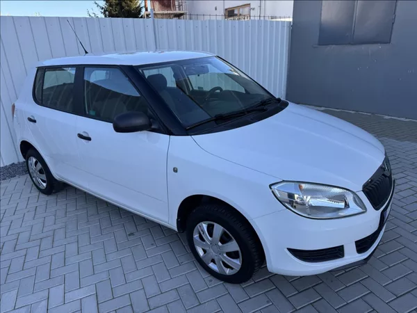 Škoda Fabia 1,4 i 16V 63kW DPH 1.maj ČR - foto 7
