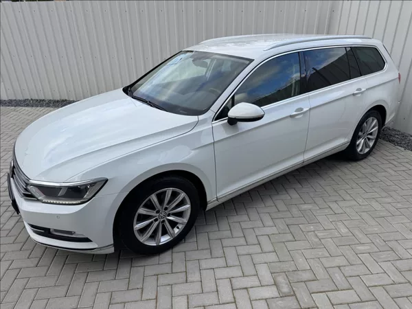Volkswagen Passat 2,0 TDI HIGHLINE DPH 1.maj ČR - foto 5