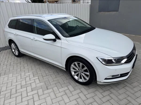 Volkswagen Passat 2,0 TDI HIGHLINE DPH 1.maj ČR - foto 7