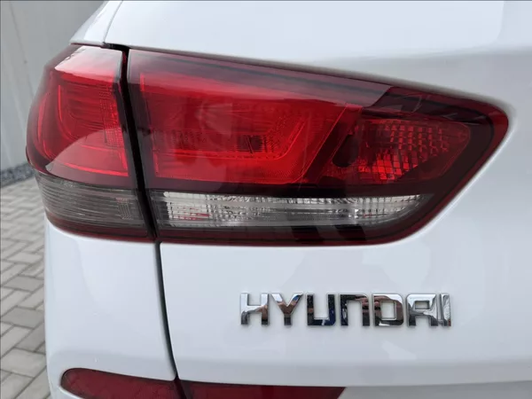 Hyundai i30 1,5 T-GDi WG DPH 1.maj původČR - foto 15
