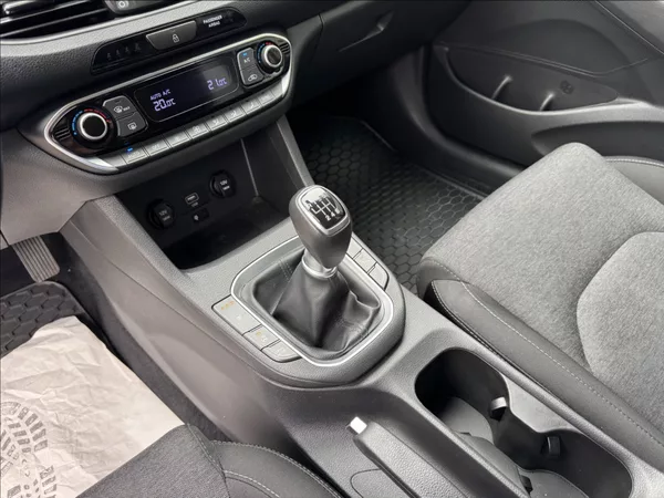 Hyundai i30 1,5 T-GDi WG DPH 1.maj původČR - foto 35