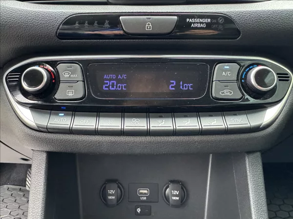 Hyundai i30 1,5 T-GDi WG DPH 1.maj původČR - foto 37