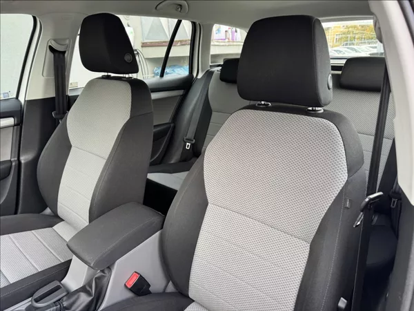 Škoda Octavia 1,6 TDI 81kW 2.maj. původ ČR - foto 22