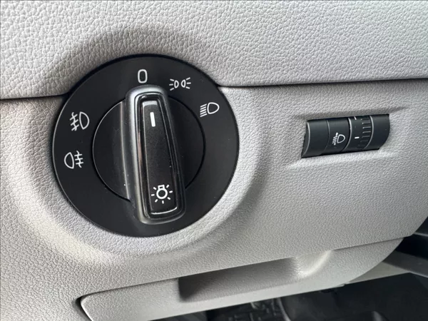 Škoda Octavia 1,6 TDI 81kW 2.maj. původ ČR - foto 25