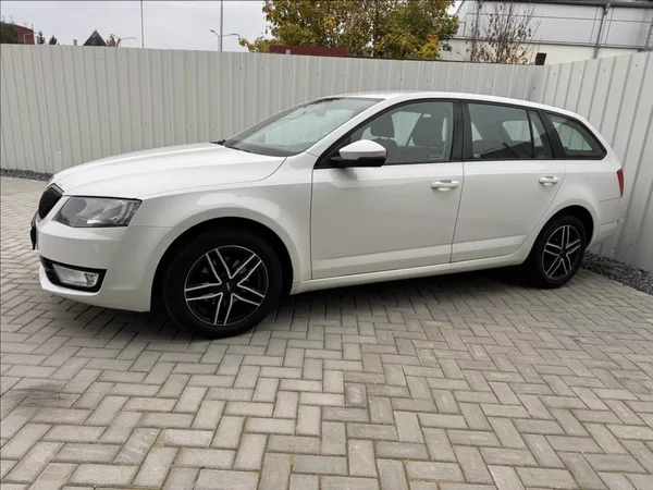 Škoda Octavia 1,6 TDI 81kW 2.maj. původ ČR - foto 3