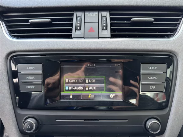 Škoda Octavia 1,6 TDI 81kW 2.maj. původ ČR - foto 37