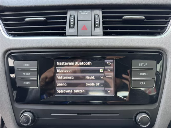 Škoda Octavia 1,6 TDI 81kW 2.maj. původ ČR - foto 38