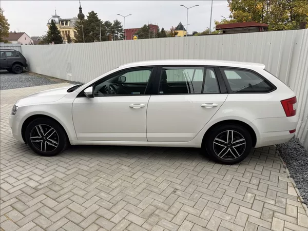 Škoda Octavia 1,6 TDI 81kW 2.maj. původ ČR - foto 4