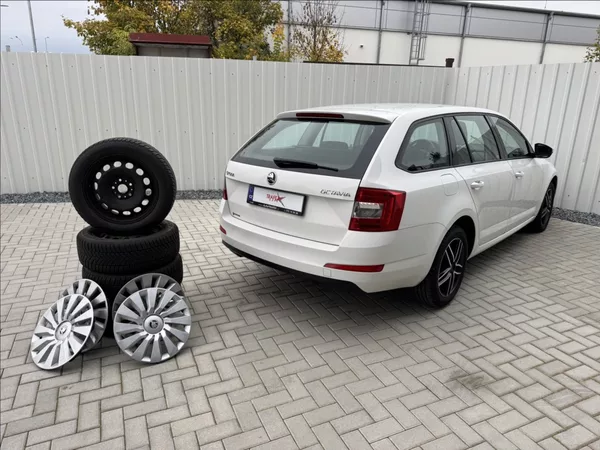 Škoda Octavia 1,6 TDI 81kW 2.maj. původ ČR - foto 46