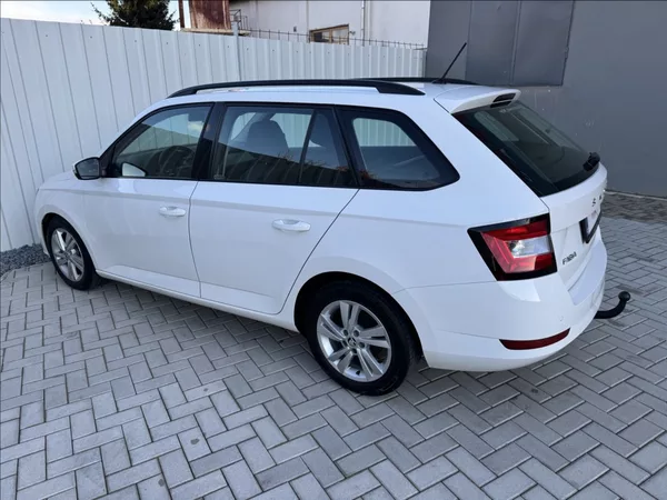 Škoda Fabia 1,0 TSI DPH tažné 1maj původČR - foto 10