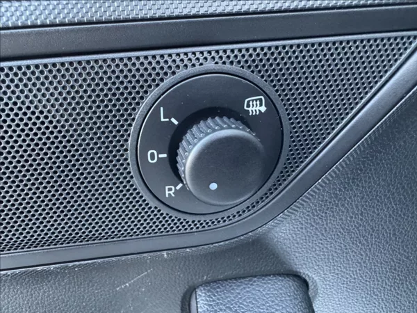 Škoda Fabia 1,0 TSI DPH tažné 1maj původČR - foto 24