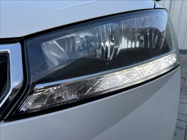 Škoda Fabia 1,0 TSI DPH tažné 1maj původČR - foto 9