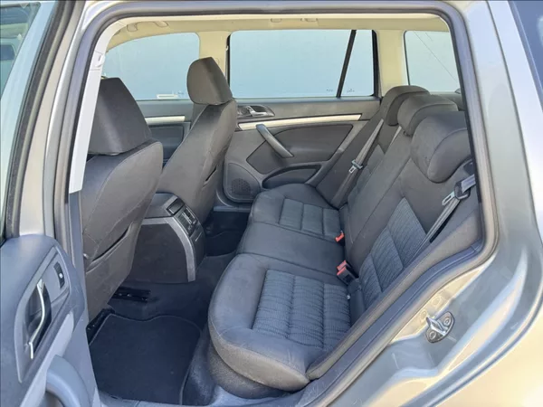Škoda Octavia 2,0 TDI ELEGANCE tažné původČR - foto 19