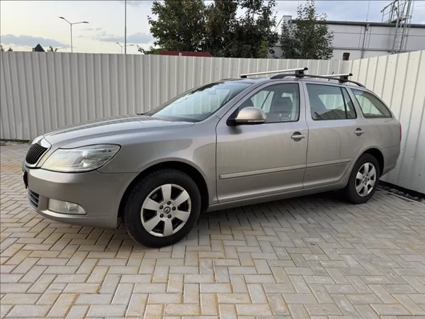 Škoda Octavia 2,0 TDI ELEGANCE tažné původČR - foto 3
