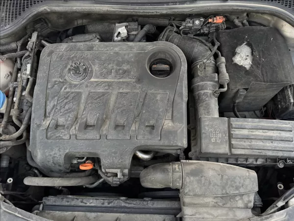 Škoda Octavia 2,0 TDI ELEGANCE tažné původČR - foto 37