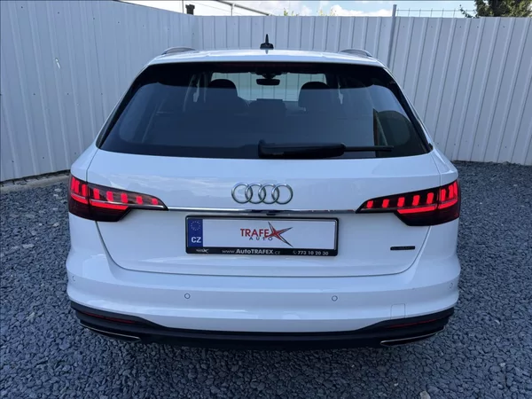 Audi A4 2,0 40 TDI Quattro ACC DPH ČR - foto 11