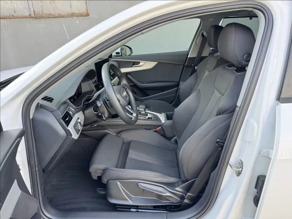 Audi A4 2,0 40 TDI Quattro ACC DPH ČR - foto 20