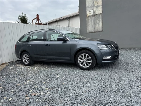 Škoda Octavia 1,5 TSI STYLE DPH 1maj původČR