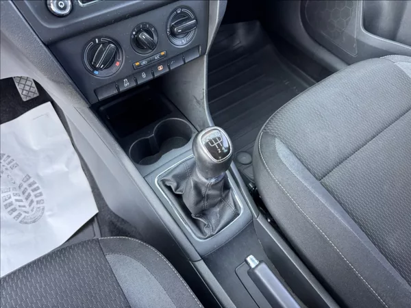 Škoda Rapid 1,2 TSI FRESH 1.maj původ ČR - foto 39