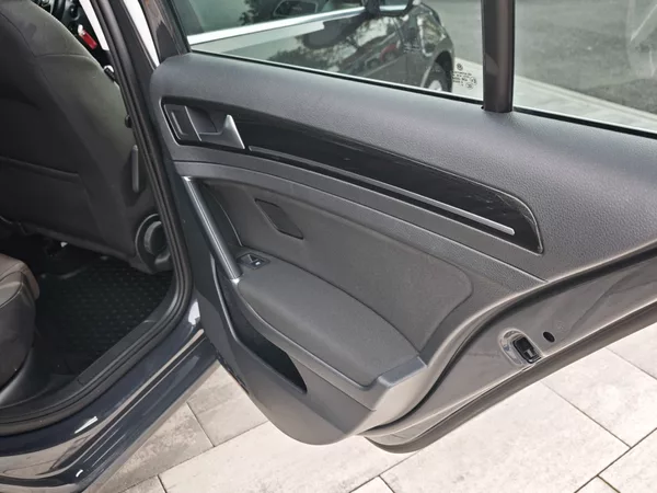 Volkswagen Golf 1,5 TSI 110 KW Highline - foto 12