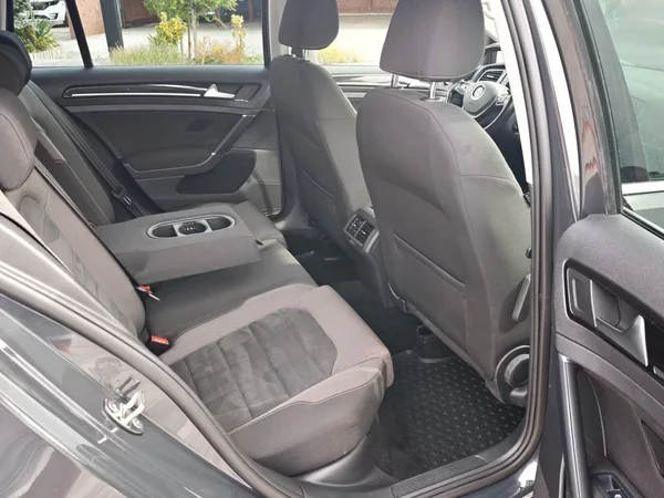 Volkswagen Golf 1,5 TSI 110 KW Highline - foto 13