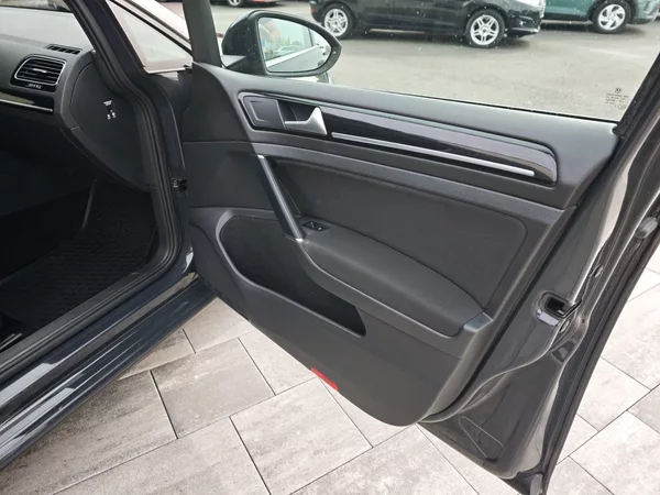 Volkswagen Golf 1,5 TSI 110 KW Highline - foto 17