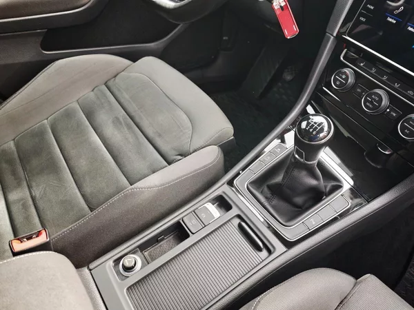 Volkswagen Golf 1,5 TSI 110 KW Highline - foto 21