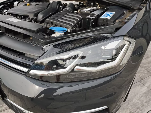 Volkswagen Golf 1,5 TSI 110 KW Highline - foto 33