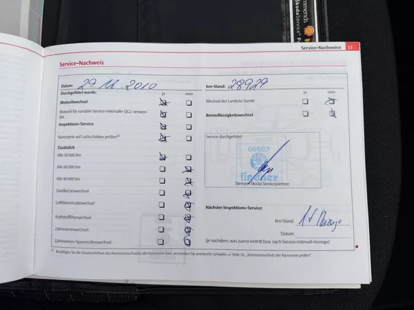 Škoda Octavia Ambition 1.6 MPi 75kW - foto 31