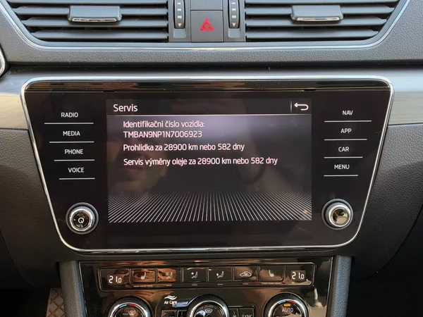 Škoda Superb Style 1.5 TSI DSG 110kW - foto 23