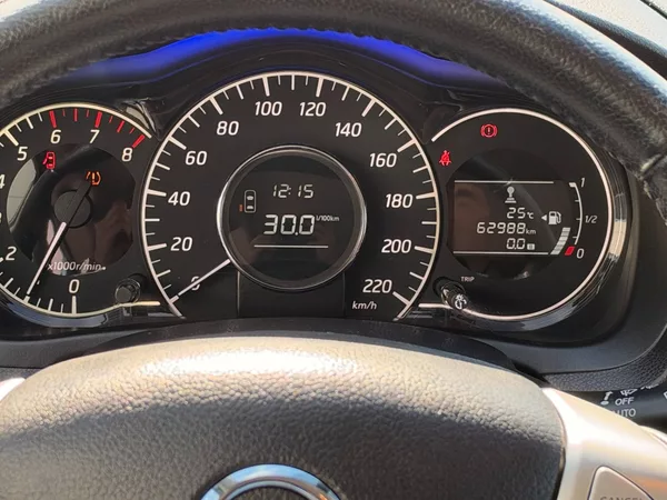 Nissan Note 1,2 i 59 Kw - foto 17
