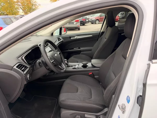 Ford Mondeo 2,0 TDCI 132 Kw Aut. Titanium - foto 10