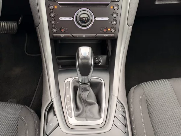 Ford Mondeo 2,0 TDCI 132 Kw Aut. Titanium - foto 19