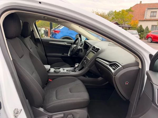 Ford Mondeo 2,0 TDCI 132 Kw Aut. Titanium - foto 27