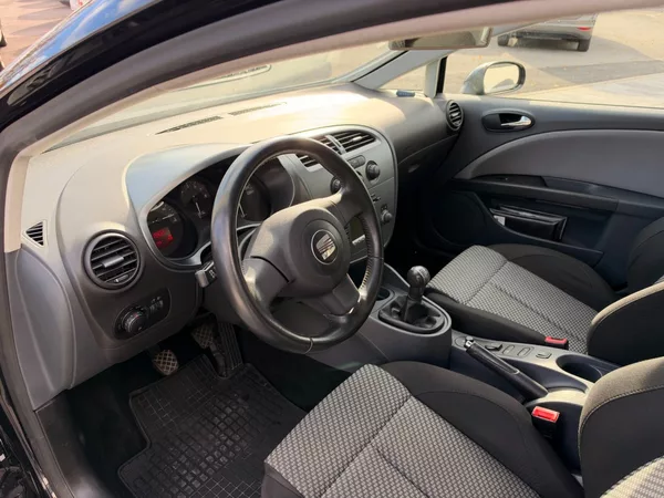 Seat Leon Salsa 1.4 MPi 63kW Klima - foto 11