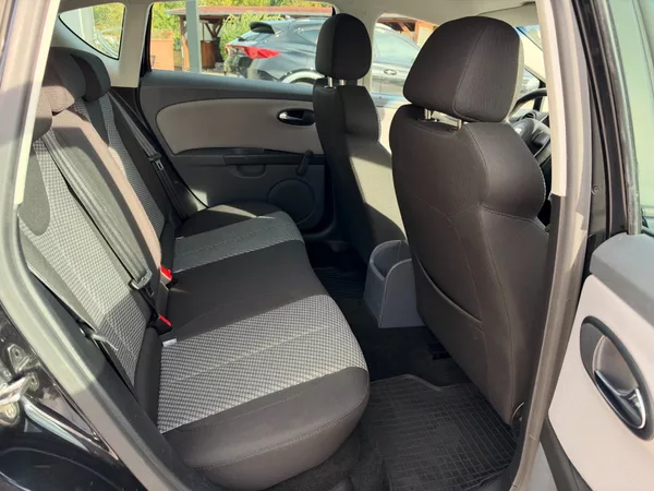 Seat Leon Salsa 1.4 MPi 63kW Klima - foto 23
