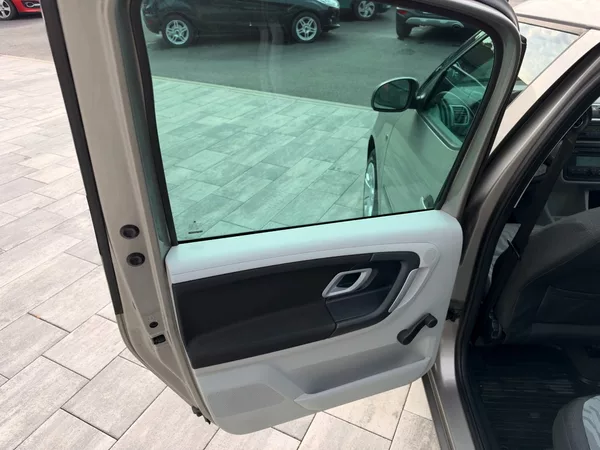 Škoda Roomster Style 1.4i 63kW - foto 11