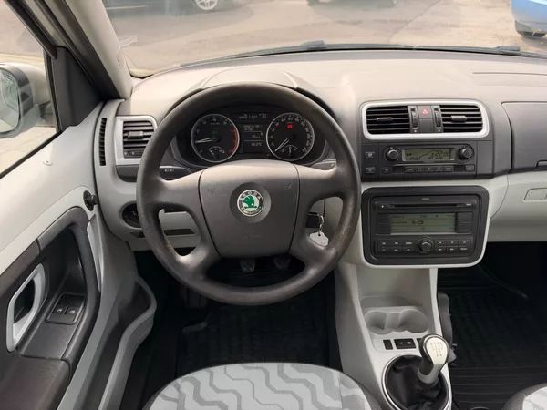 Škoda Roomster Style 1.4i 63kW - foto 13