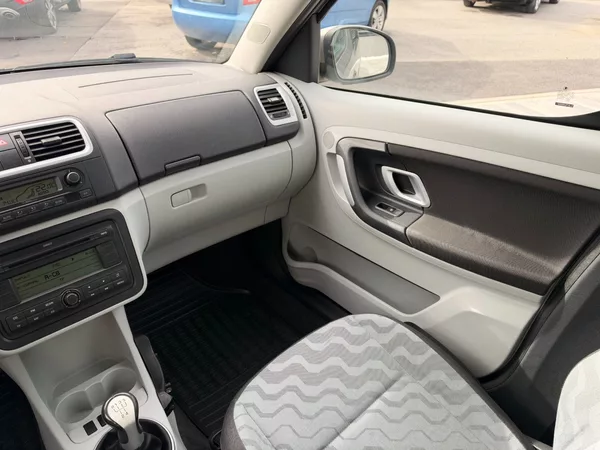Škoda Roomster Style 1.4i 63kW - foto 14