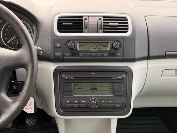 Škoda Roomster Style 1.4i 63kW - foto 18