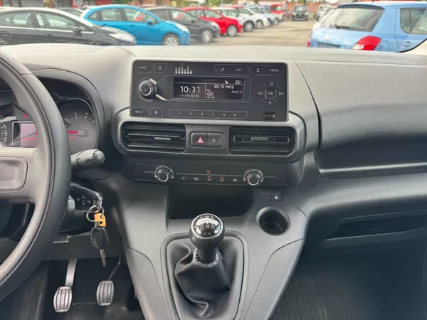 Toyota ProAce City L2 1.5D 75kW - foto 15