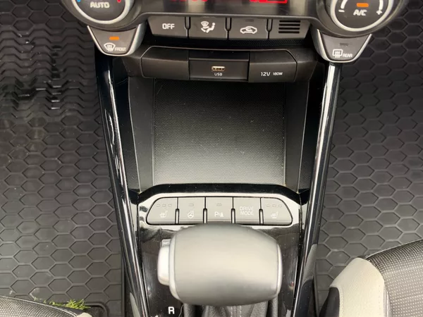Kia Stonic 1.0 T-GDi,88 Kw Platinum - foto 21