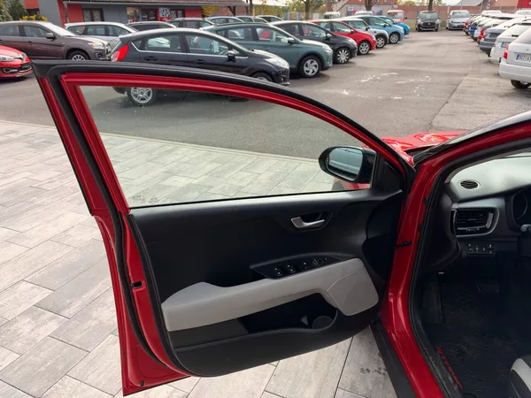 Kia Stonic 1.0 T-GDi,88 Kw Platinum - foto 9