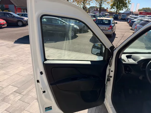 Fiat Dobló Maxi 1.6JTD Mjet, 77 kW - foto 9