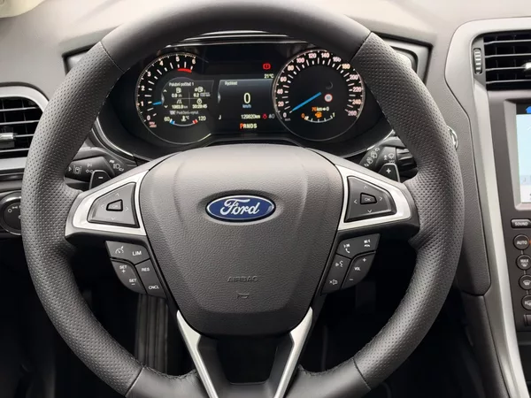 Ford Mondeo Titanium 2.0TDCi 132kW Automat - foto 15
