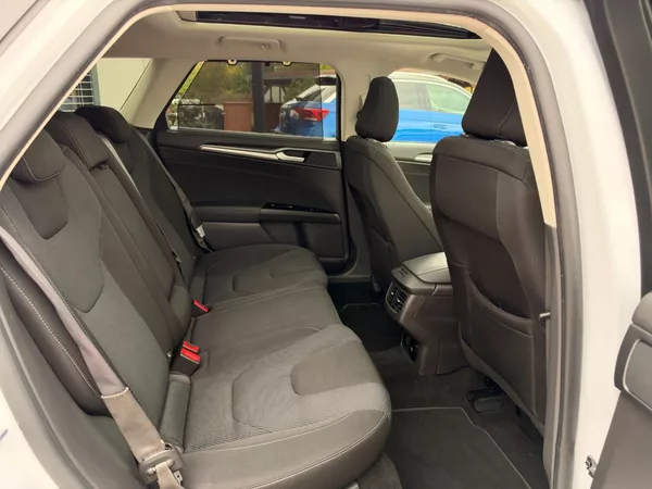 Ford Mondeo Titanium 2.0TDCi 132kW Automat - foto 25