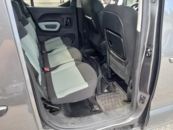 Citroën Berlingo Feel XL 1.2 81kW - foto 6