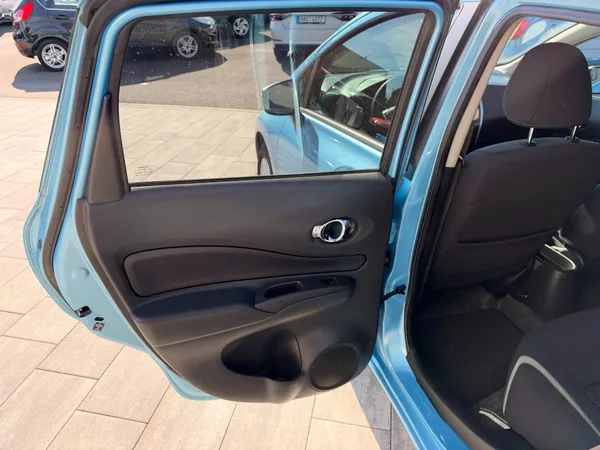 Nissan Note 1,2 i 59 Kw - foto 12