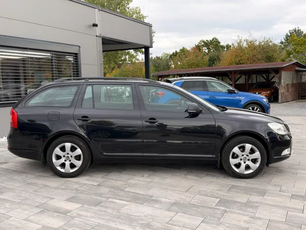 Škoda Octavia Ambition 1.6 MPi 75kW - foto 4
