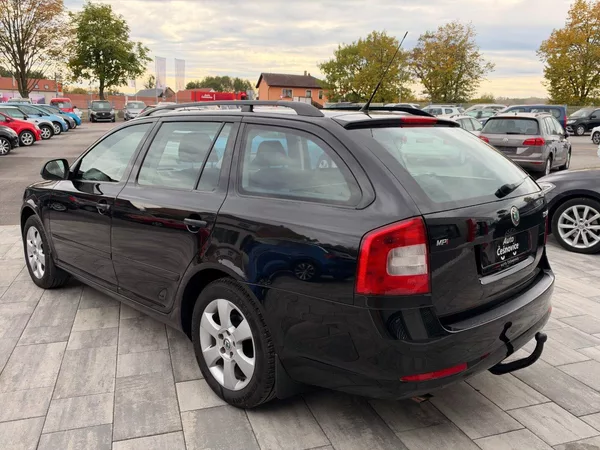 Škoda Octavia Ambition 1.6 MPi 75kW - foto 7